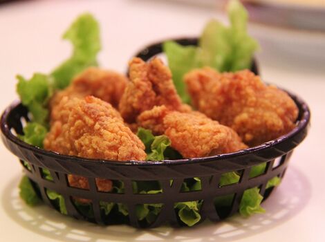 fried-chicken-250863_1920